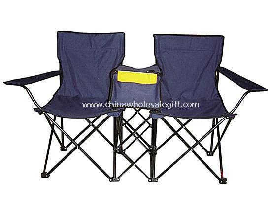 Cadeiras de acampamento com mesa