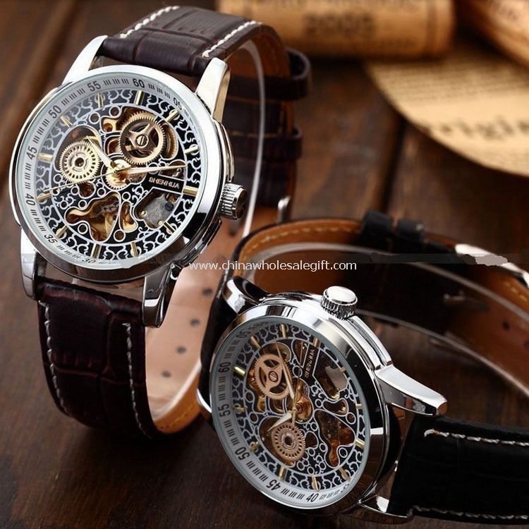 Man business mechanical watch