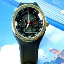 Double movement digital watch