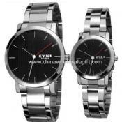 Lover watches images