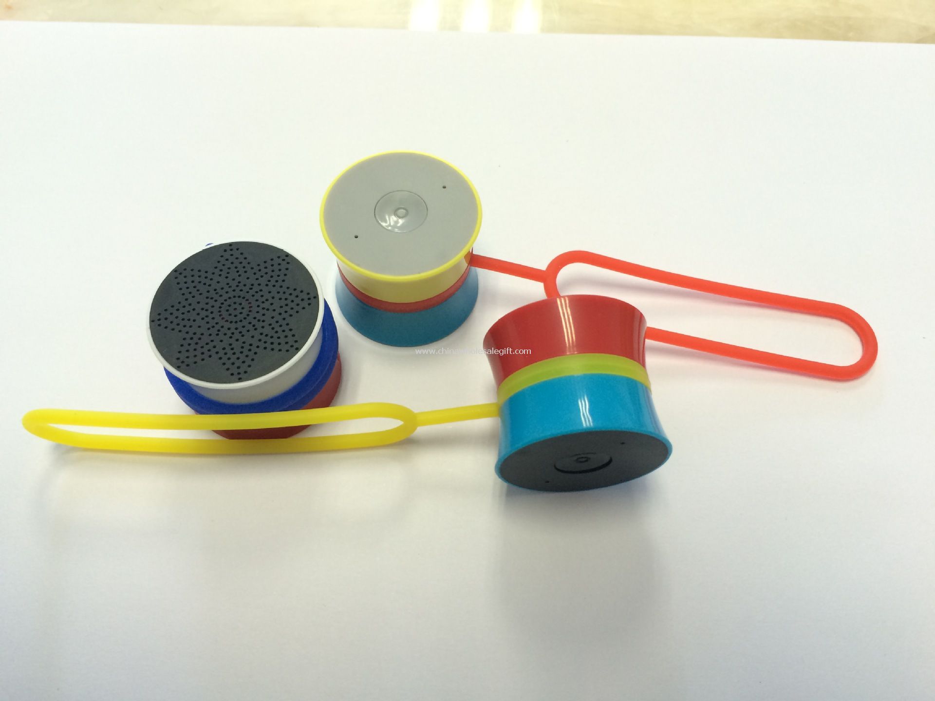 Bluetooth Speaker dapat mengambil gambar sendiri