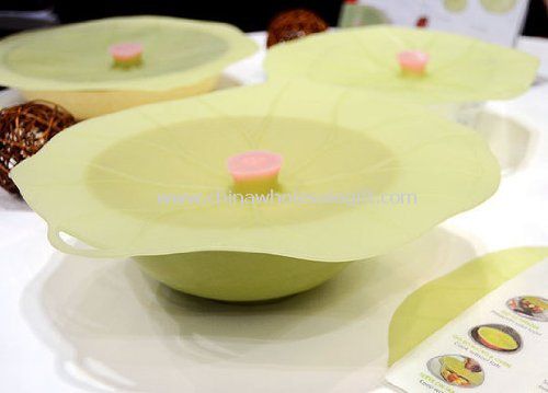 Flower shape silicone suction lids