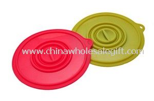 Silicone suction lids for pot