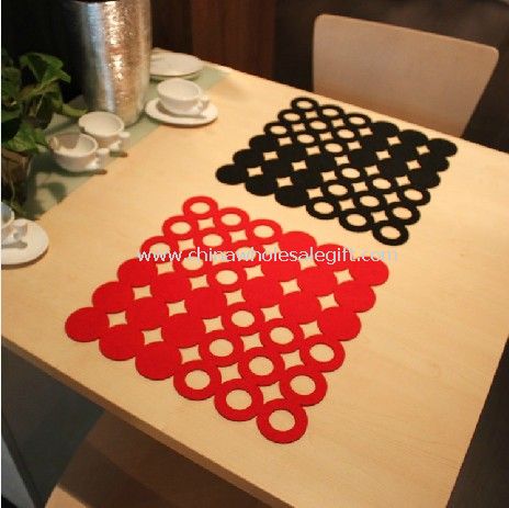 Non-stick silicone table mat