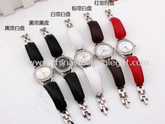 Ladys Chain Watch