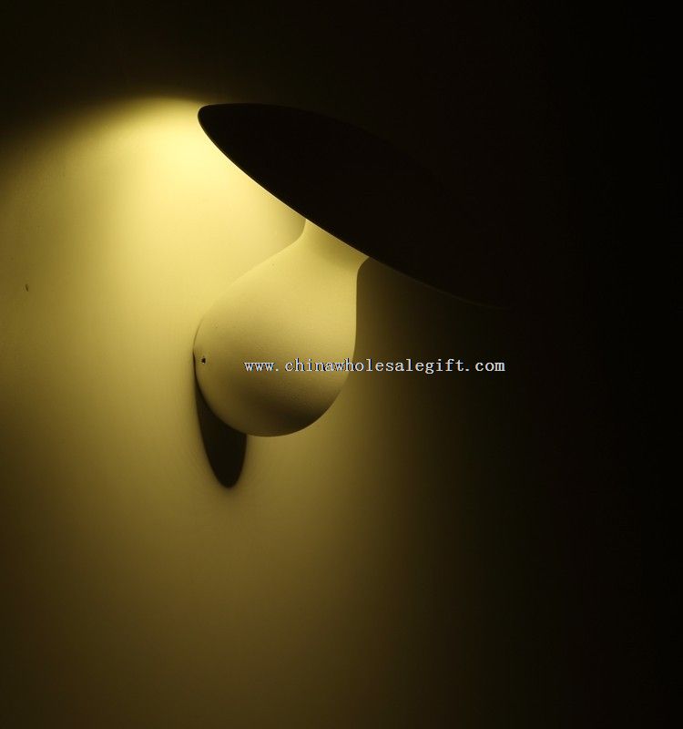 Forma de cogumelo levada lâmpada de parede
