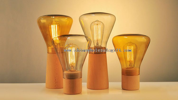 Tischdekoration-Lampe aus Holz