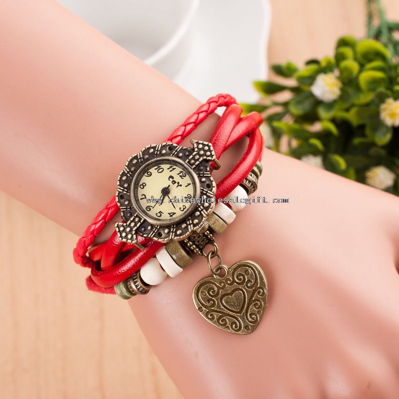 Quarz-Webart rund um Leder Uhr