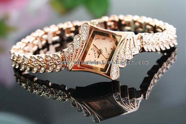 jam tangan wanita gelang logam emas
