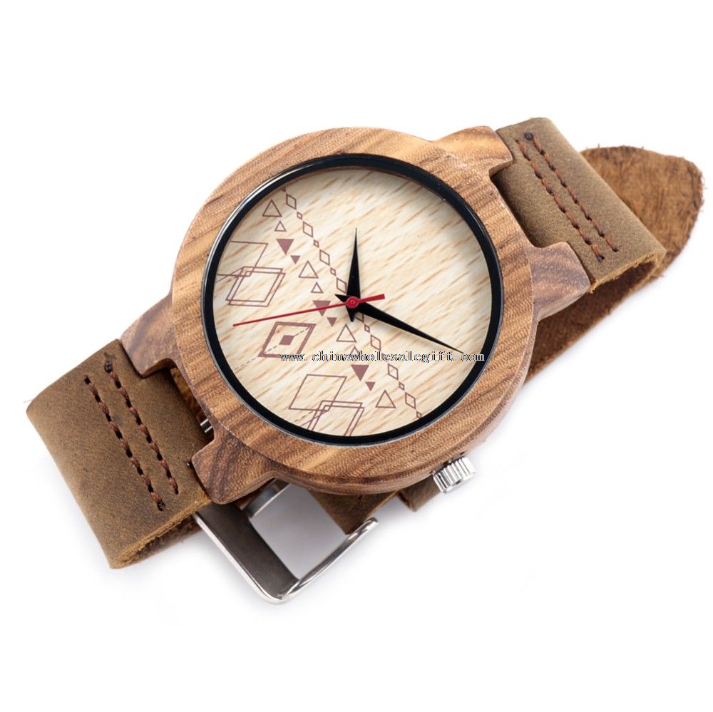 dřevěné hodinky