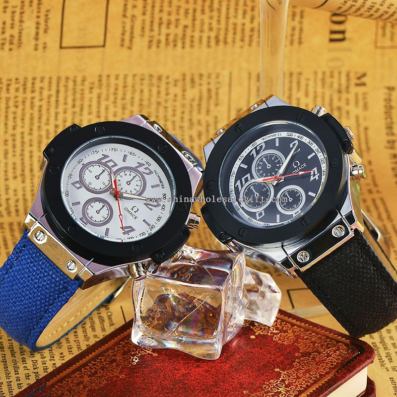мужчины и женщины джинсы печати кварцевые часы