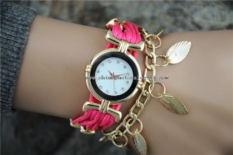 Leaves Gold Wristwatch