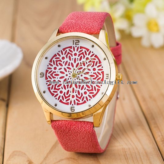 Kulit Band Analog Quartz Wrist Watch