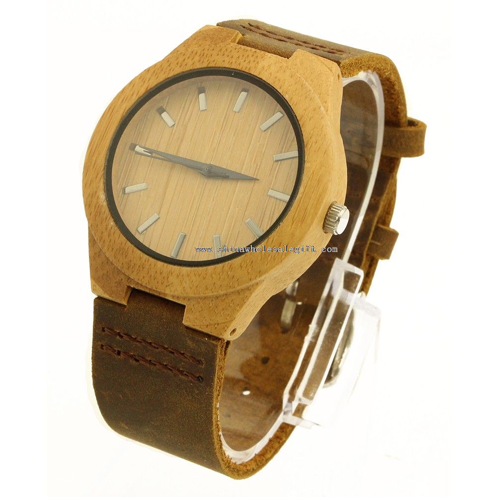 Дешеві модні наручних годинників