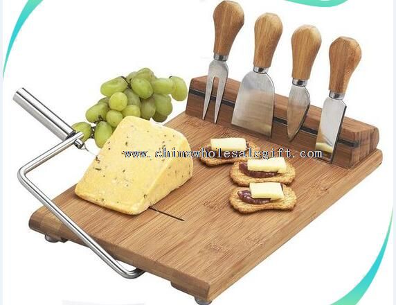 tábua de queijos de bambu com fio cortador com tampa