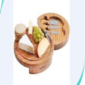 tabla de quesos de bambú con tapa images