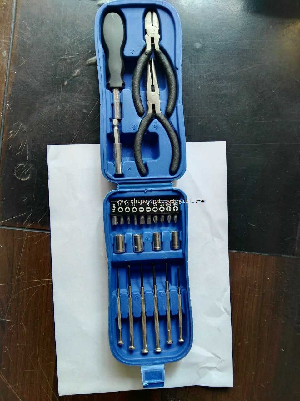 24pc household hand tool set