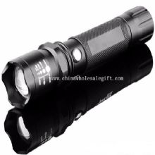 LED lampe de poche torche Zoomable télescopique images