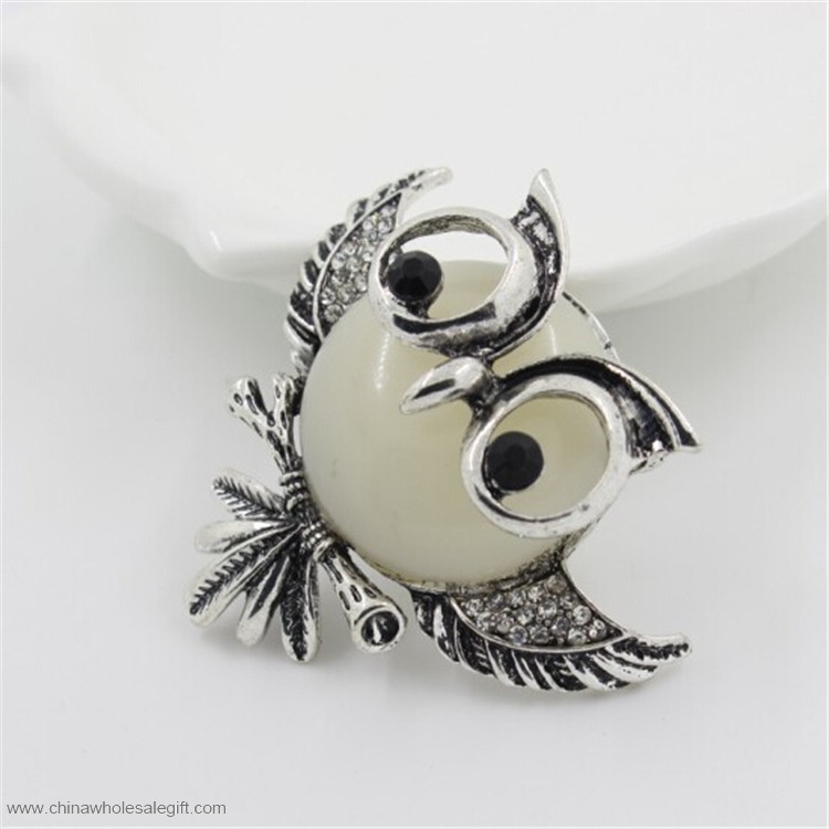  Crystal Owl Shape pin