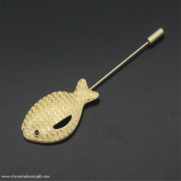 Vrac Gold Fish Metal Lapel Pin