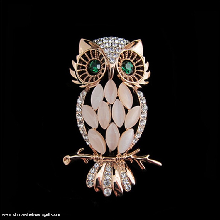 Owl Metal brooch Lapel Pin