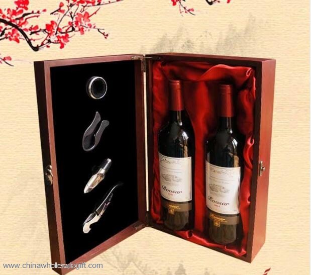 2 bottles wooden wine box with accessories