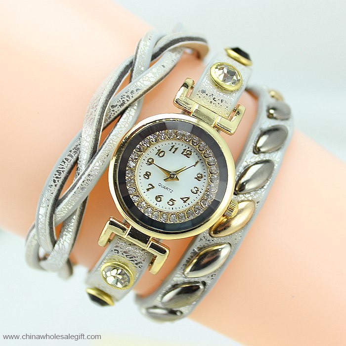 Women Dress Quartz Wristwatches